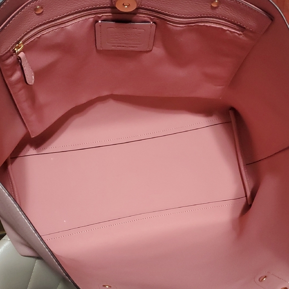 NWOT Coach Town Large Tote in the color Blossom💓 - Picture 9 of 12